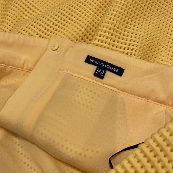 Yellow Outfit - Picture 7 of 7